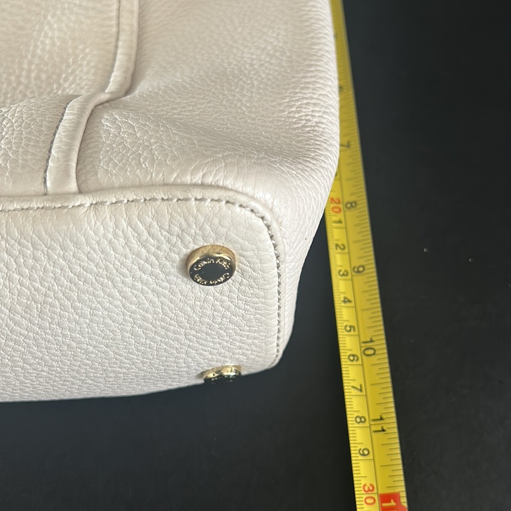 🎁Calvin Kline handbag w/ pebbled leather.VERY SOFT & SUPPLE🎁 - Picture 11 of 11